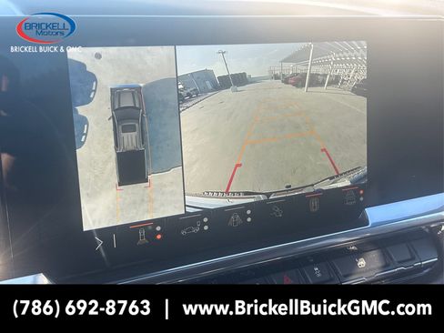 New 2025 GMC Sierra 1500 SLT w/ SLT Convenience Package image 28