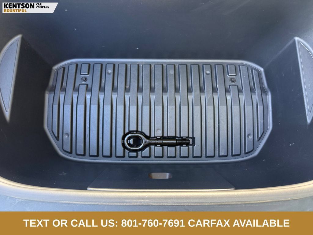 Used 2022 Tesla Model Y Performance AWD/4WD image 30