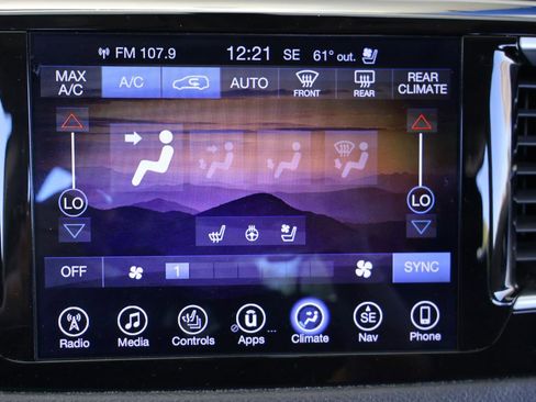 Used 2017 Chrysler Pacifica Limited w/ UConnect Theater Package image 54