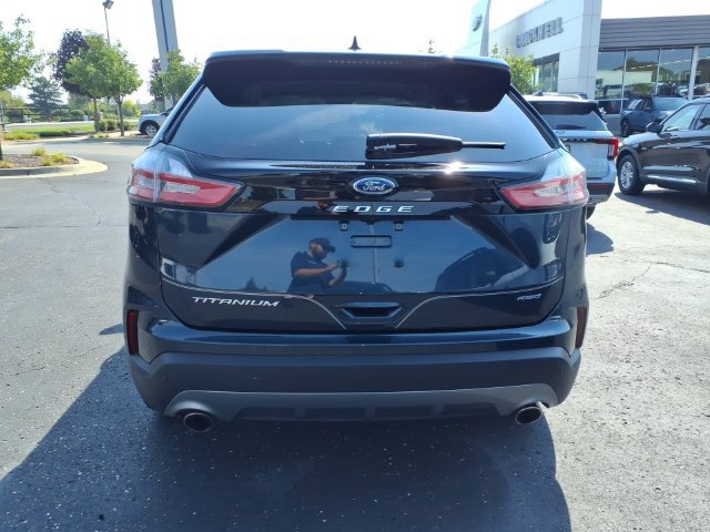 Used 2023 Ford Edge Titanium AWD/4WD image 6