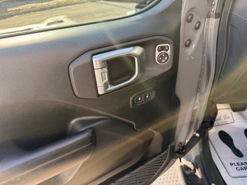 Used 2021 Jeep Wrangler Sport AWD/4WD image 20