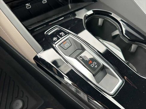 New 2025 Audi Q5 Premium image 37