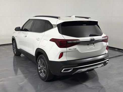 Used 2021 Kia Seltos S AWD/4WD image 5