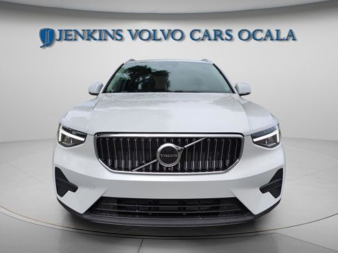 New 2025 Volvo XC40 B5 Core w/ Protection Package Premier image 2