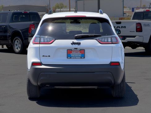 Used 2023 Jeep Cherokee Altitude Lux AWD/4WD image 4
