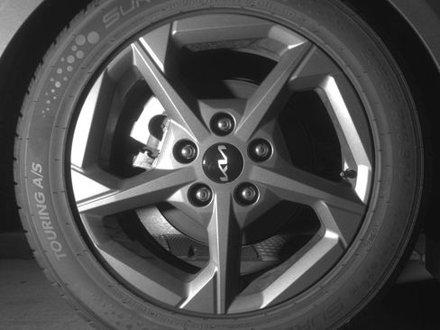 Used 2025 Kia K4 LXS image 15