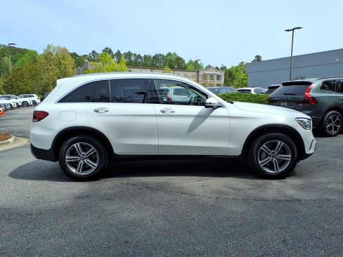 Used 2022 Mercedes-Benz GLC 300 image 2