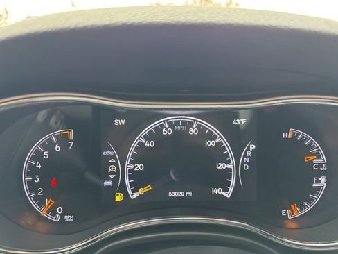 Used 2019 Jeep Grand Cherokee Altitude image 8