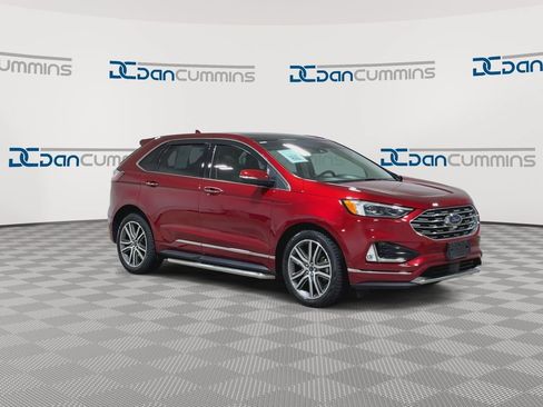 Used 2019 Ford Edge Titanium w/ Equipment Group 301A AWD/4WD image 2