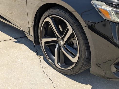 Used 2018 Honda Accord Sport image 5