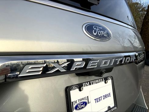 Used 2021 Ford Expedition Limited RWD image 31