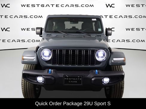 Used 2024 Jeep Wrangler Unlimited w/ Convenience Group AWD/4WD image 2