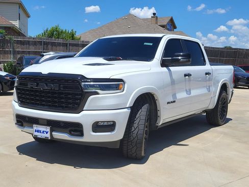 Used 2025 RAM 1500 Limited AWD/4WD image 3