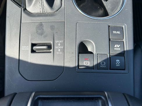Certified 2025 Toyota Highlander XLE AWD/4WD image 29