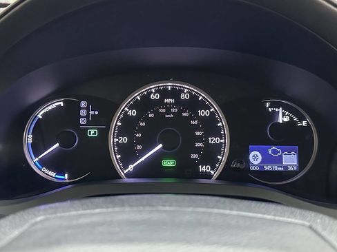 Used 2016 Lexus CT 200h image 23