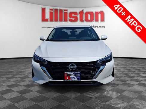 Used 2024 Nissan Sentra SV w/ All-Weather Package FWD image 2