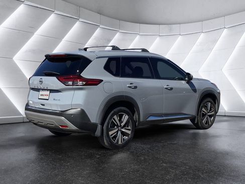 Used 2021 Nissan Rogue SL image 4