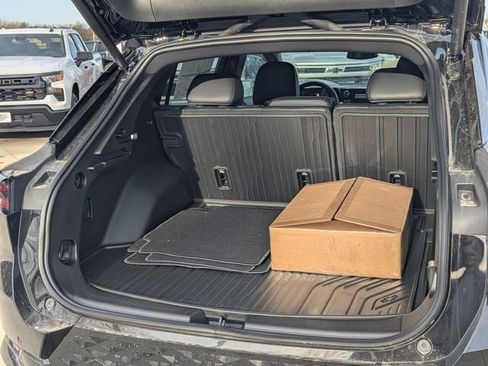 New 2026 Chevrolet Equinox EV RS image 30