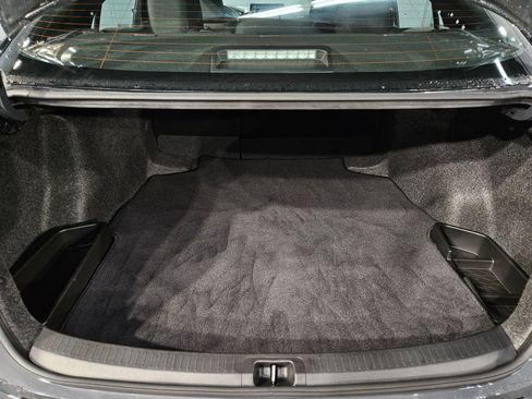 Used 2025 Toyota Corolla SE image 18