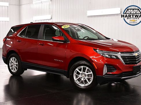 Used 2024 Chevrolet Equinox LT AWD/4WD image 1