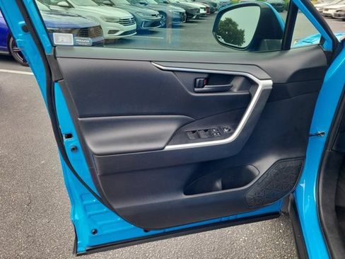 Used 2020 Toyota RAV4 LE w/ Carpet Mat Package FWD image 14