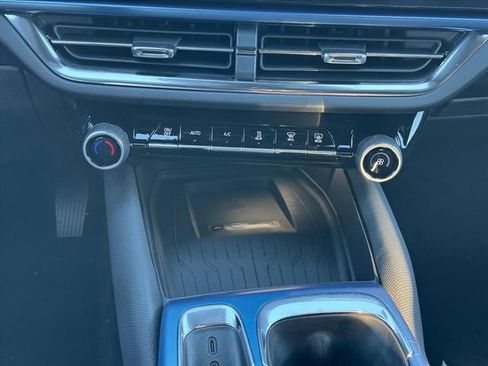 New 2026 Chevrolet Equinox EV LT image 14