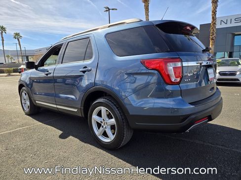 Used 2019 Ford Explorer XLT w/ Equipment Group 201A image 4