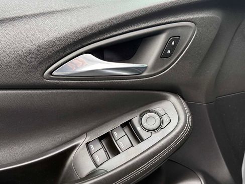 Used 2023 Buick Encore GX Preferred w/ Cold Weather Comfort Package image 12