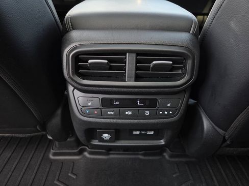 Certified 2023 Honda Pilot Elite image 22