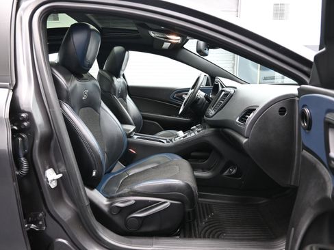 Used 2015 Chrysler 200 S w/ Navigation & Sound Group I image 13