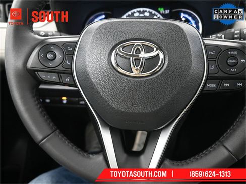 Used 2023 Toyota RAV4 XLE Premium image 25