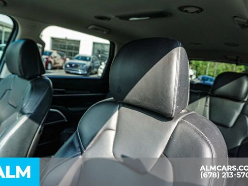 Used 2024 Kia Telluride LX FWD image 17