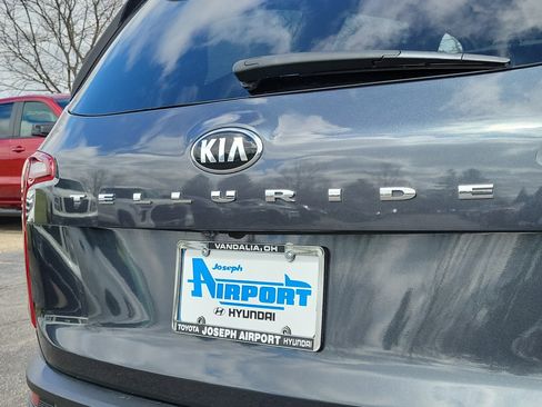 Used 2021 Kia Telluride EX w/ EX Premium Package image 6