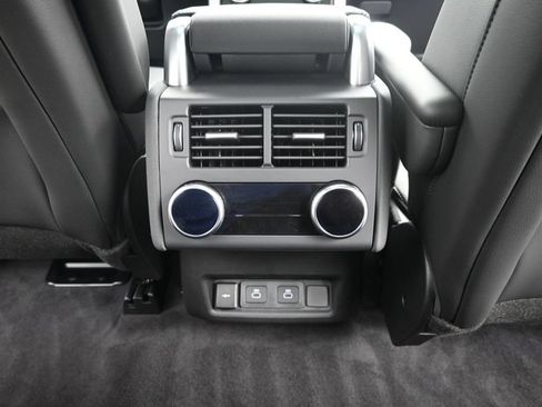 New 2026 Land Rover Discovery S AWD/4WD image 19