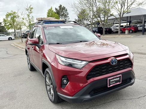 Used 2024 Toyota RAV4 XLE Premium image 12