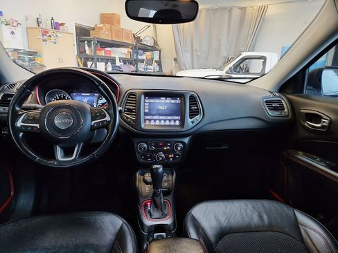 Used 2021 Jeep Compass Trailhawk w/ Convenience Group image 6