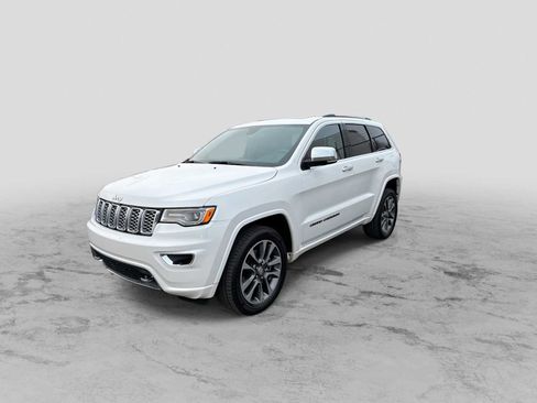 Used 2017 Jeep Grand Cherokee Overland image 4
