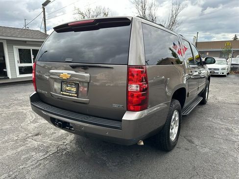 Used 2012 Chevrolet Suburban LT w/ Luxury Package image 5