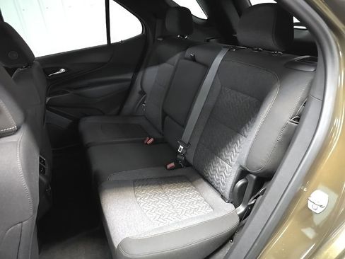 Used 2024 Chevrolet Equinox LT image 31