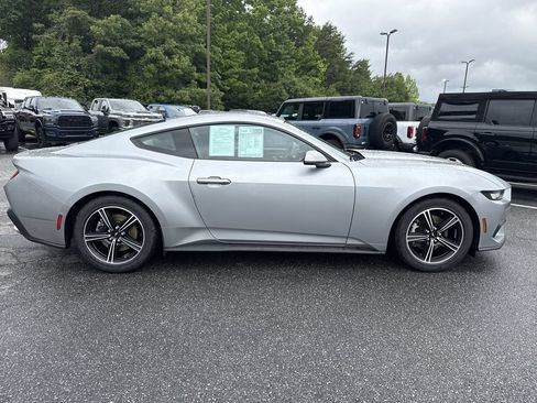 Used 2024 Ford Mustang Coupe RWD image 8