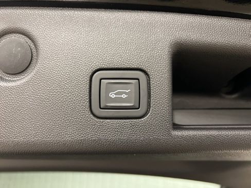 Certified 2023 Chevrolet Equinox LT AWD/4WD image 8