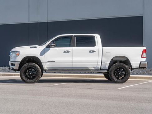 Used 2019 RAM 1500 Big Horn AWD/4WD image 4
