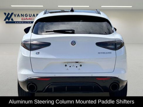 Used 2024 Alfa Romeo Stelvio Veloce image 8