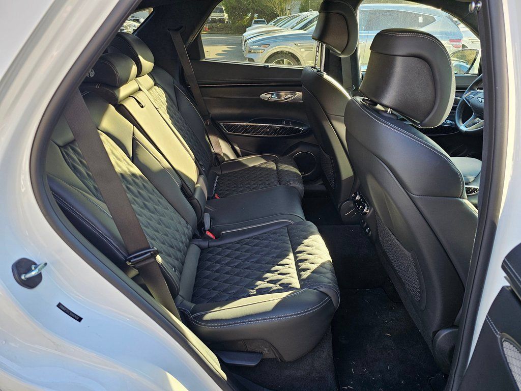 Certified 2025 Genesis GV70 3.5T Sport w/ Sport Prestige Package AWD/4WD image 27