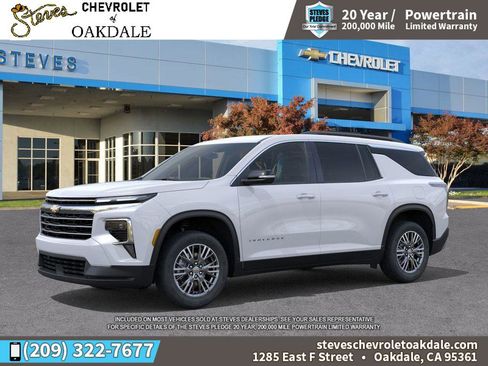 New 2026 Chevrolet Traverse LT image 2