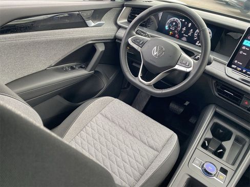 New 2026 Volkswagen Tiguan S image 10