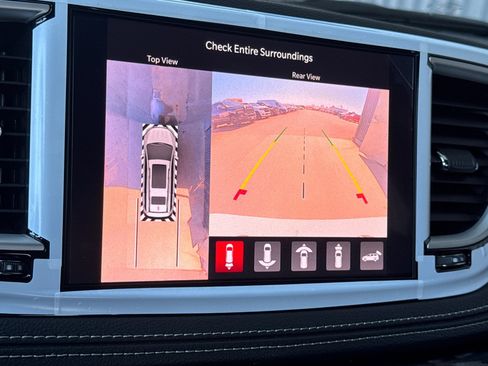 New 2027 Chrysler Pacifica Select FWD image 17