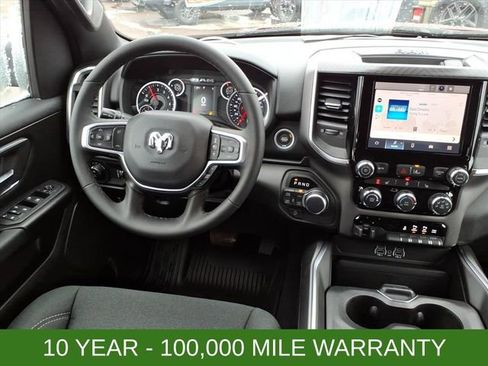 New 2026 RAM 1500 4x4 Crew Cab image 16