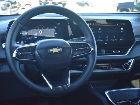 Certified 2025 Chevrolet Equinox LT image 18