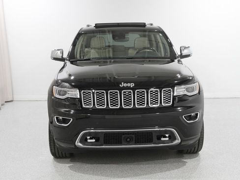Used 2021 Jeep Grand Cherokee Overland image 2